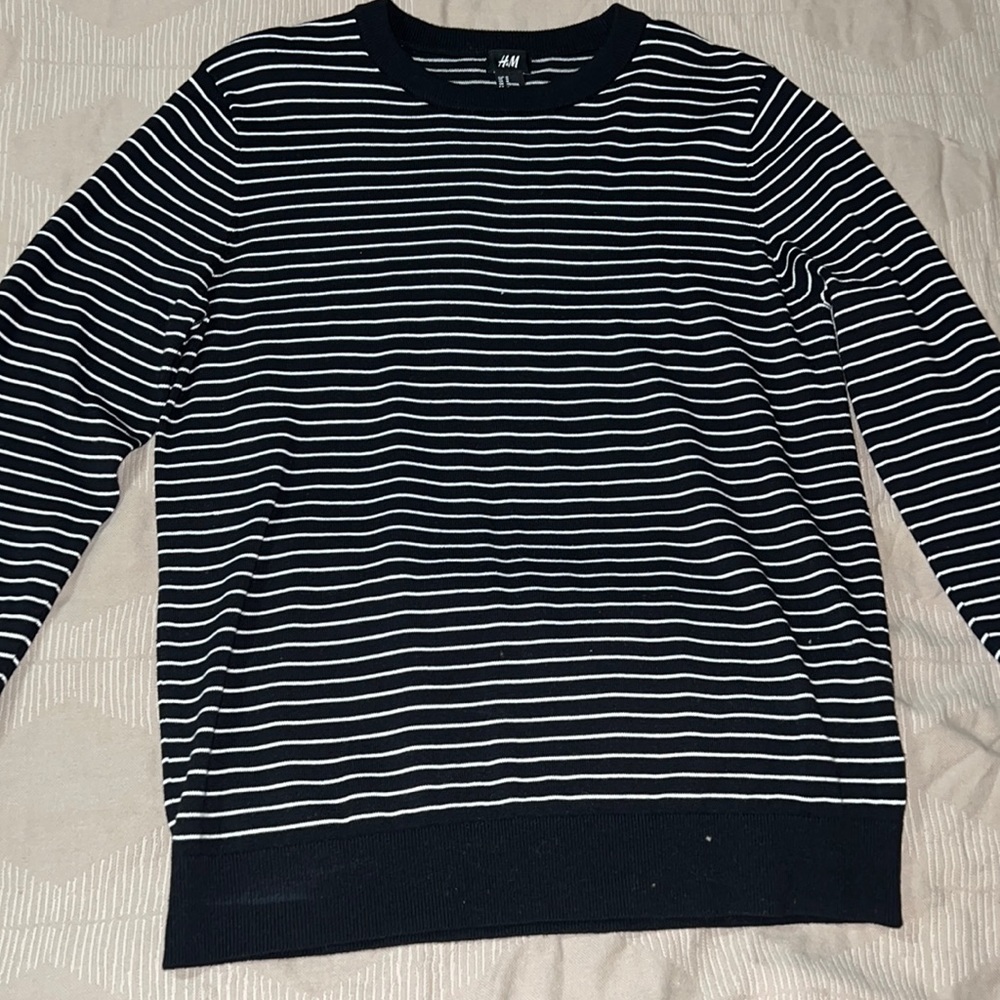 H&M Long Sleeve Thin Sweater Shirt